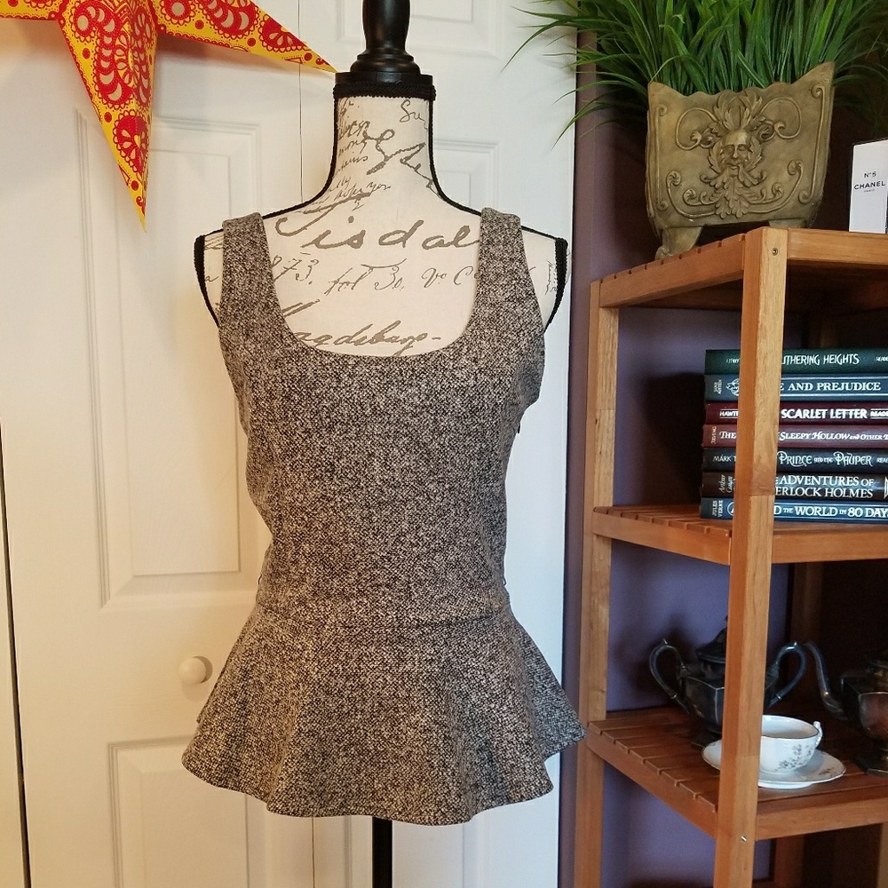 BEBE - Tweed Peplum Suit top sleeveless - Picture 8 of 8